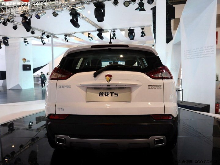 2012北京车展 青年莲花suv t5首发亮相