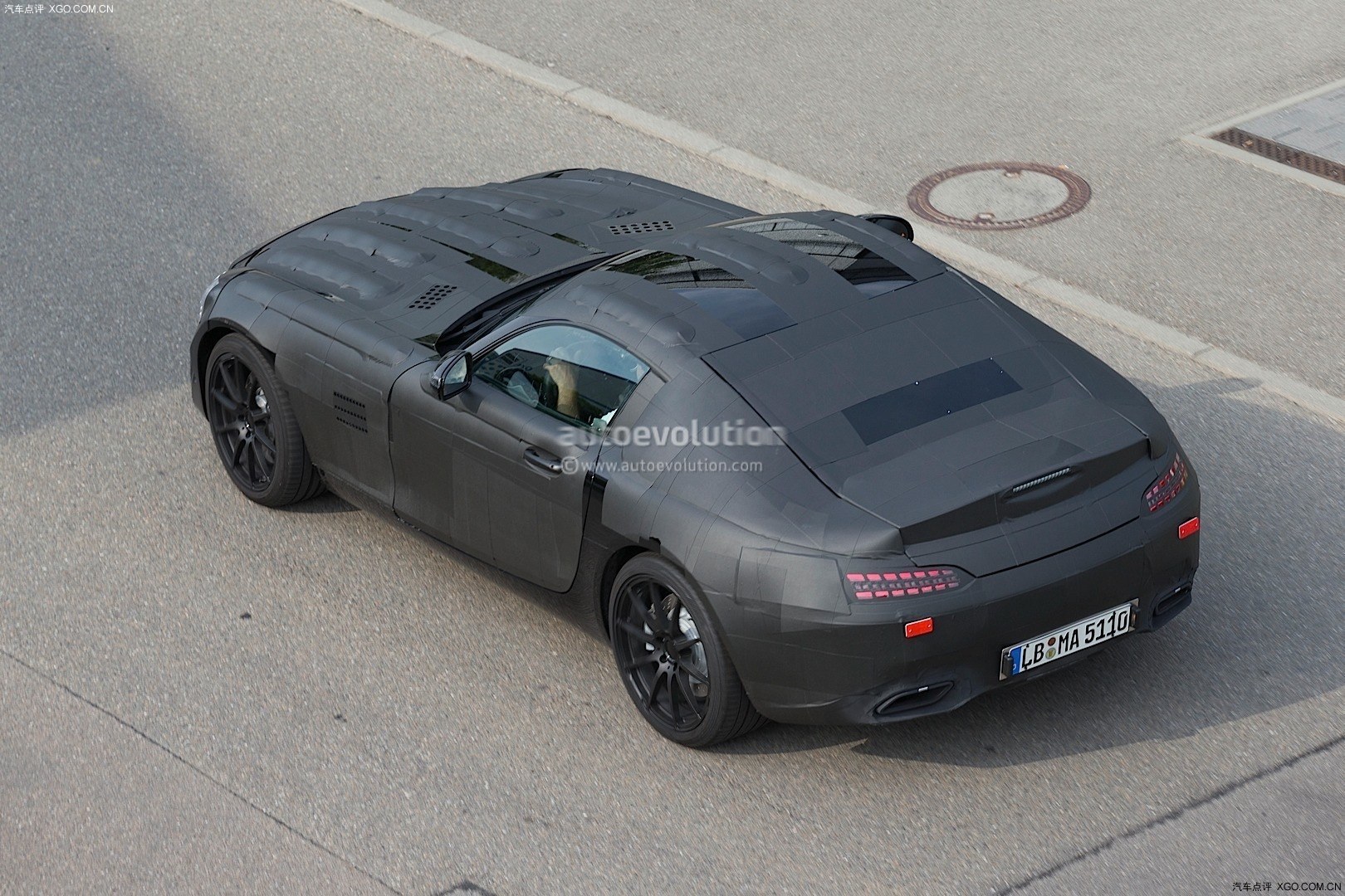 或为583马力 奔驰slc amg官方谍照曝光